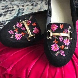 Black Embroidered Flats Size 7 (USA)